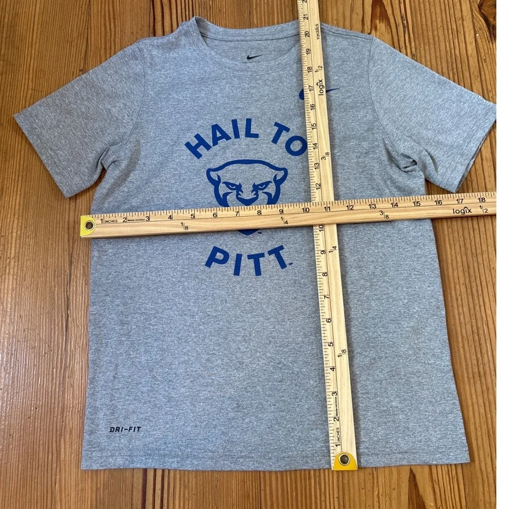 Nike T-Shirt Kids Gray Pitt Panthers Hail To Pitt Dri-FIT Graphic SIZE Medium